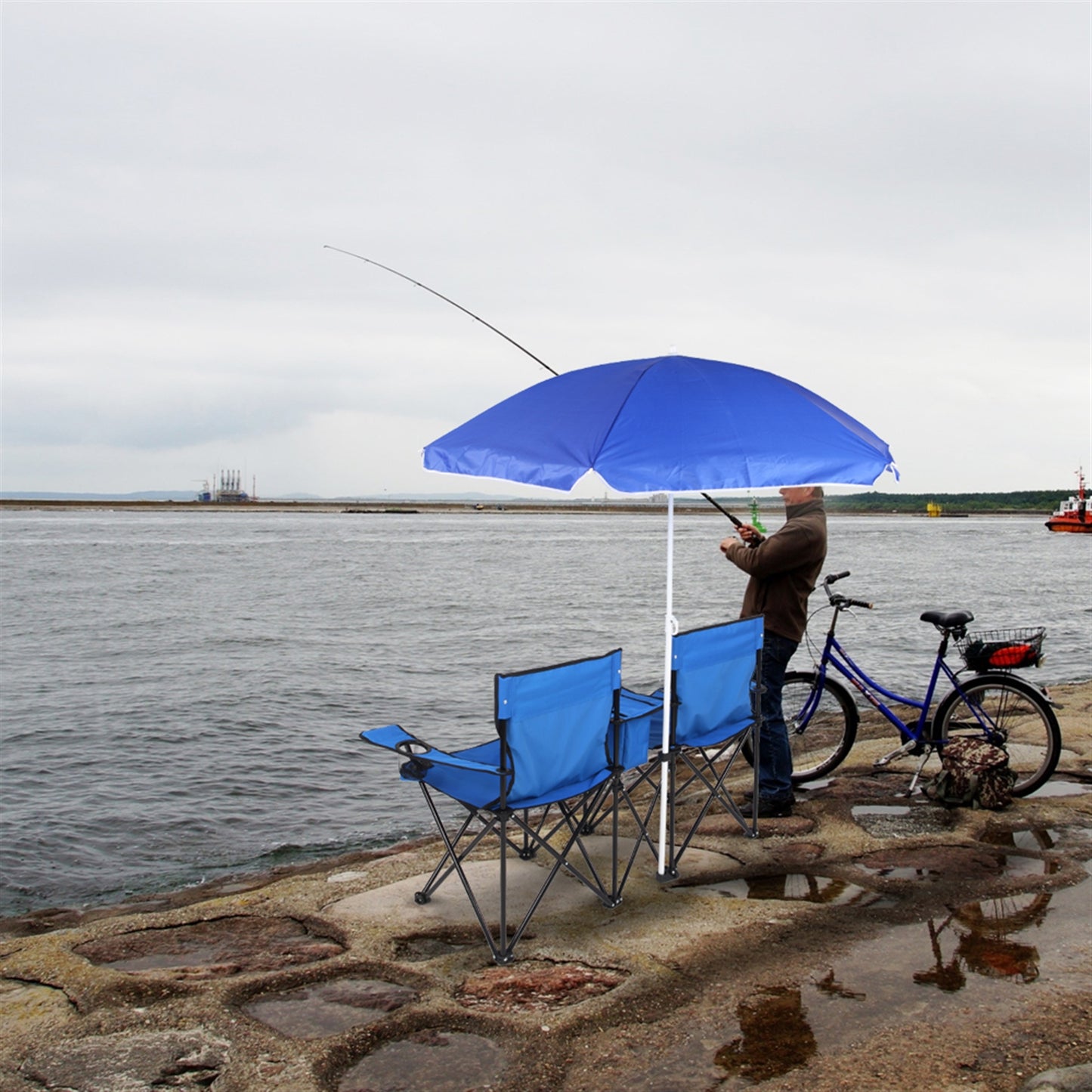 2-Person Folding Chair with Umbrella